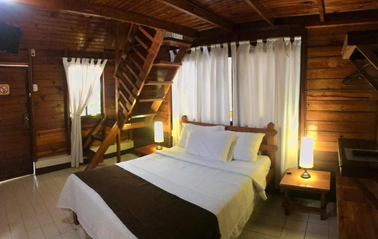 Cabanas Agua Dulce South West Bay كولومبيا