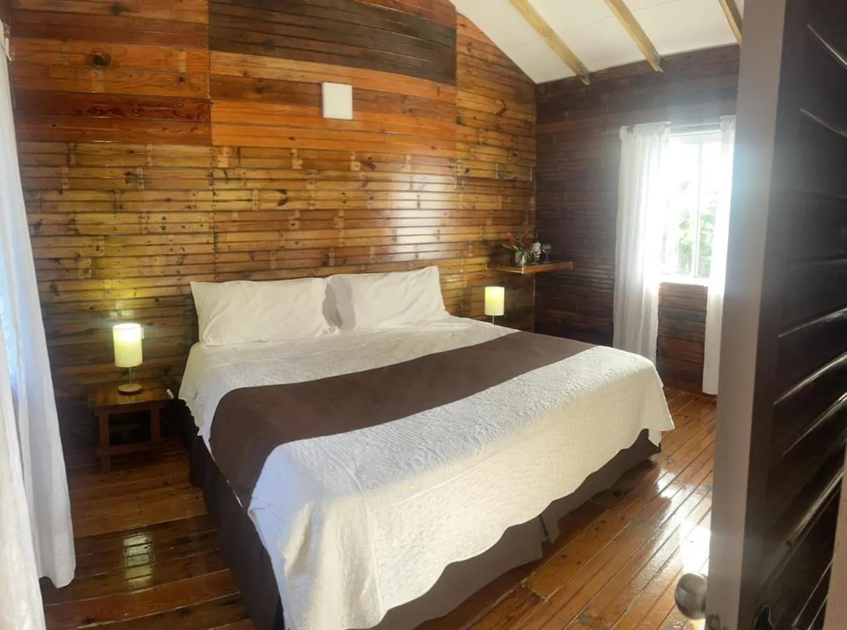 Cabanas Agua Dulce South West Bay 3*,  كولومبيا